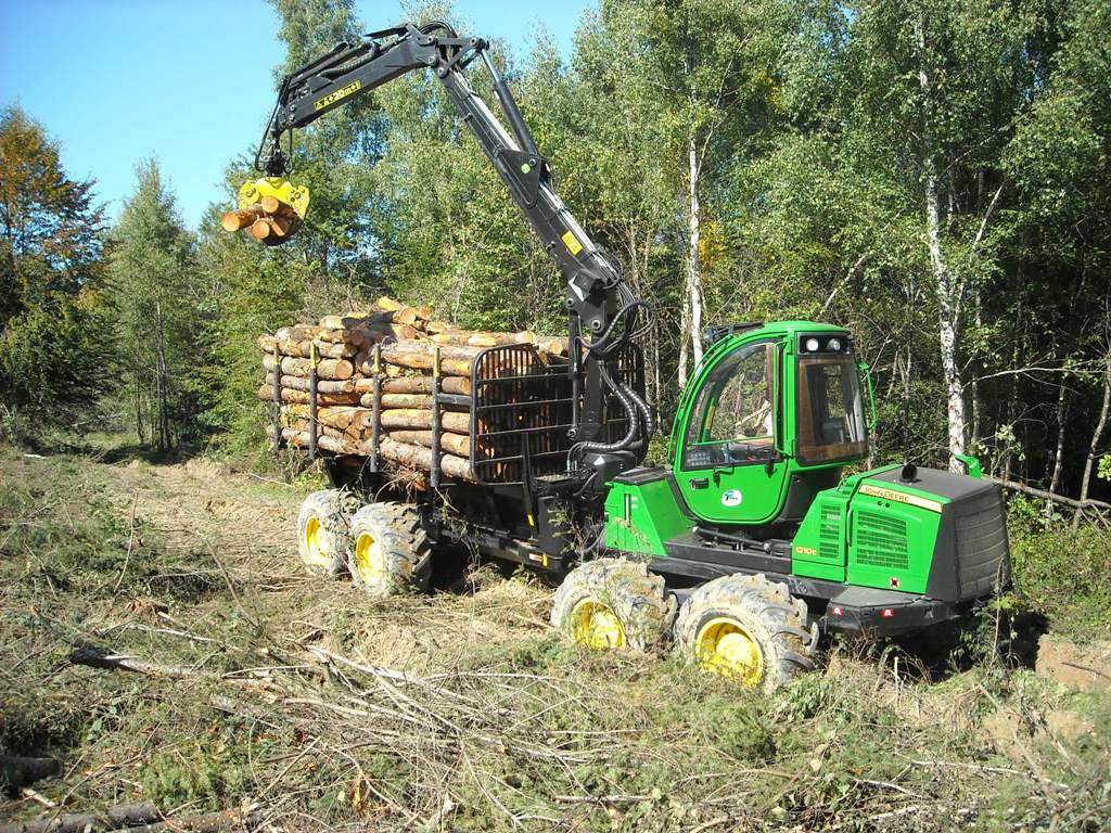 Mécanisation forestière / forestry mechanization: Location de matériel  forestier